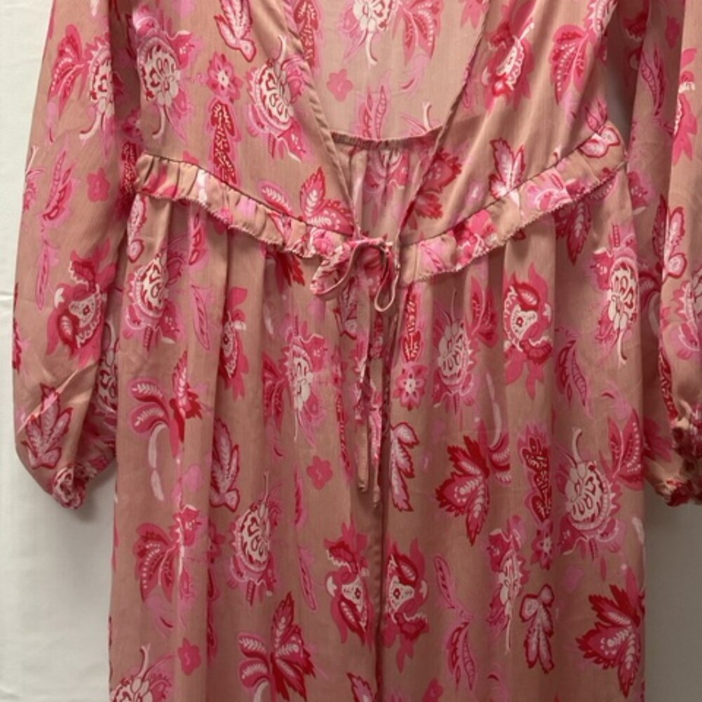 on twelfth Pink Floral Print Multi Use Open Front, Tie String, Cover Up. Size S - Picture 4 of 7